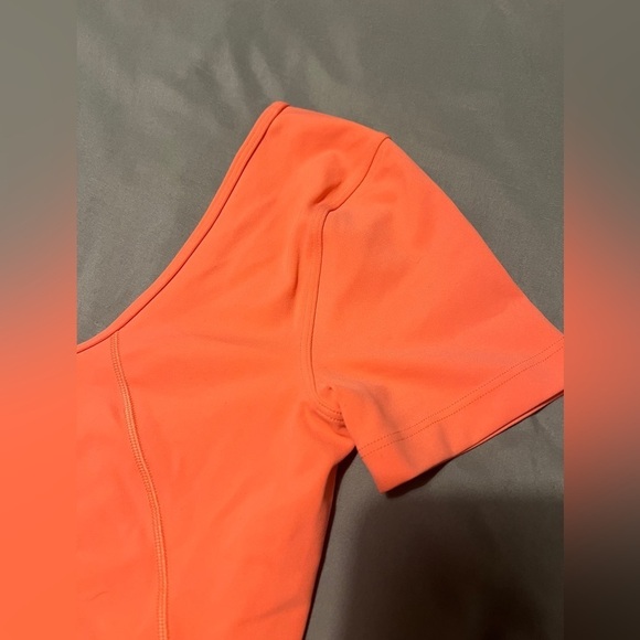 Lululemon Align T-Shirt - Picture 5 of 7